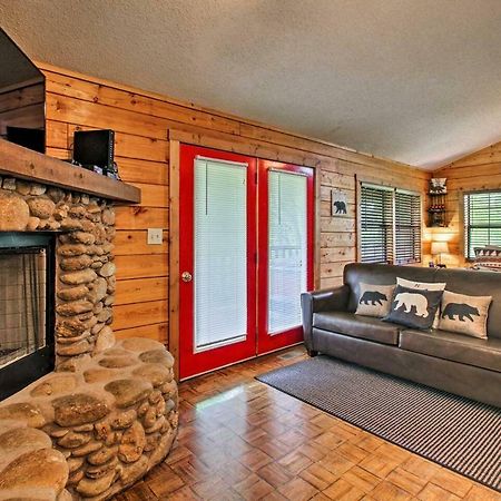 River Rush- Cozy Riverfront Cabin 5 Mi To Pigeon Forge Sevierville Exteriör bild