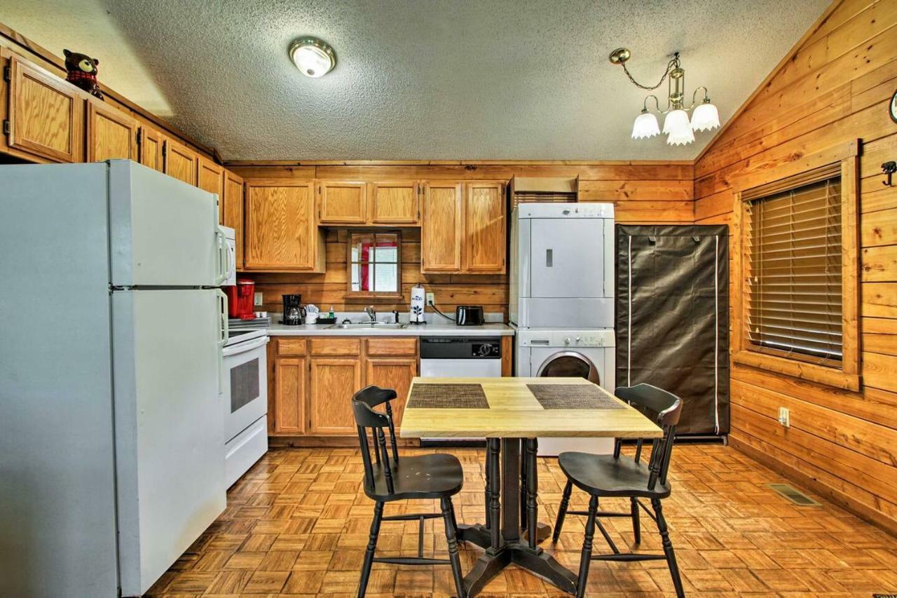 River Rush- Cozy Riverfront Cabin 5 Mi To Pigeon Forge Sevierville Exteriör bild