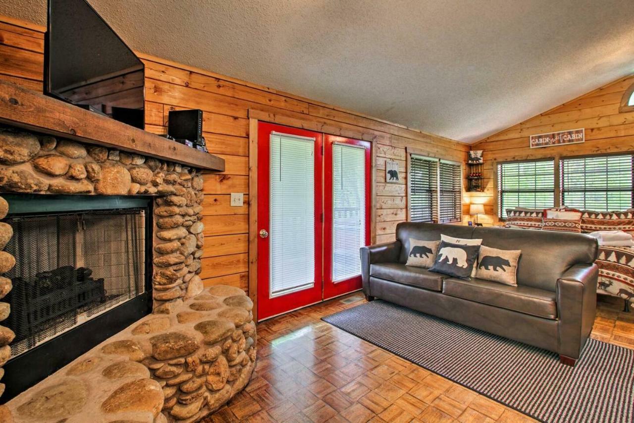 River Rush- Cozy Riverfront Cabin 5 Mi To Pigeon Forge Sevierville Exteriör bild