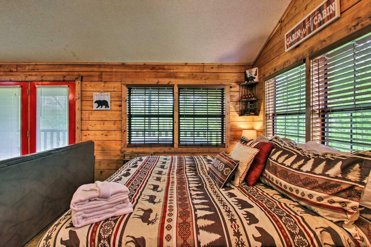 River Rush- Cozy Riverfront Cabin 5 Mi To Pigeon Forge Sevierville Exteriör bild