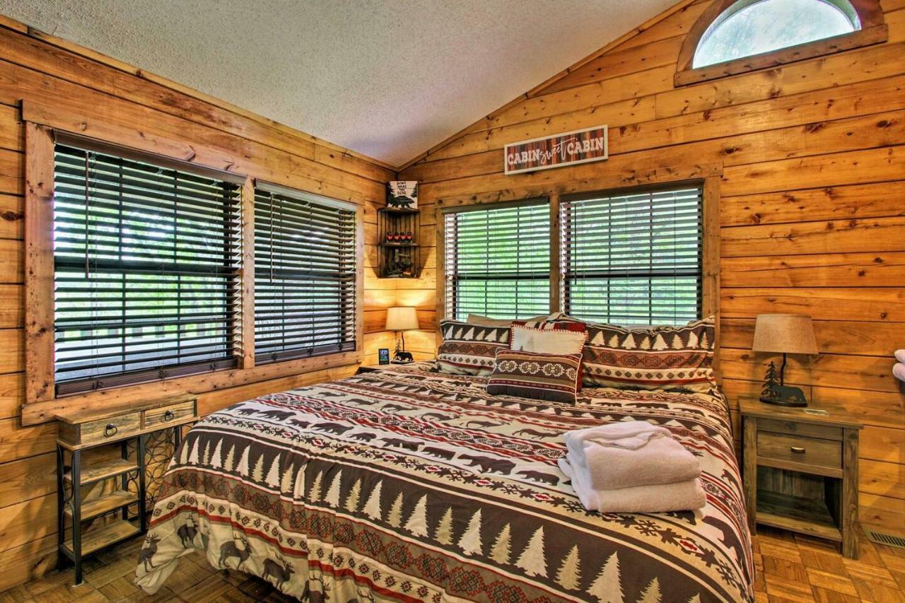 River Rush- Cozy Riverfront Cabin 5 Mi To Pigeon Forge Sevierville Exteriör bild